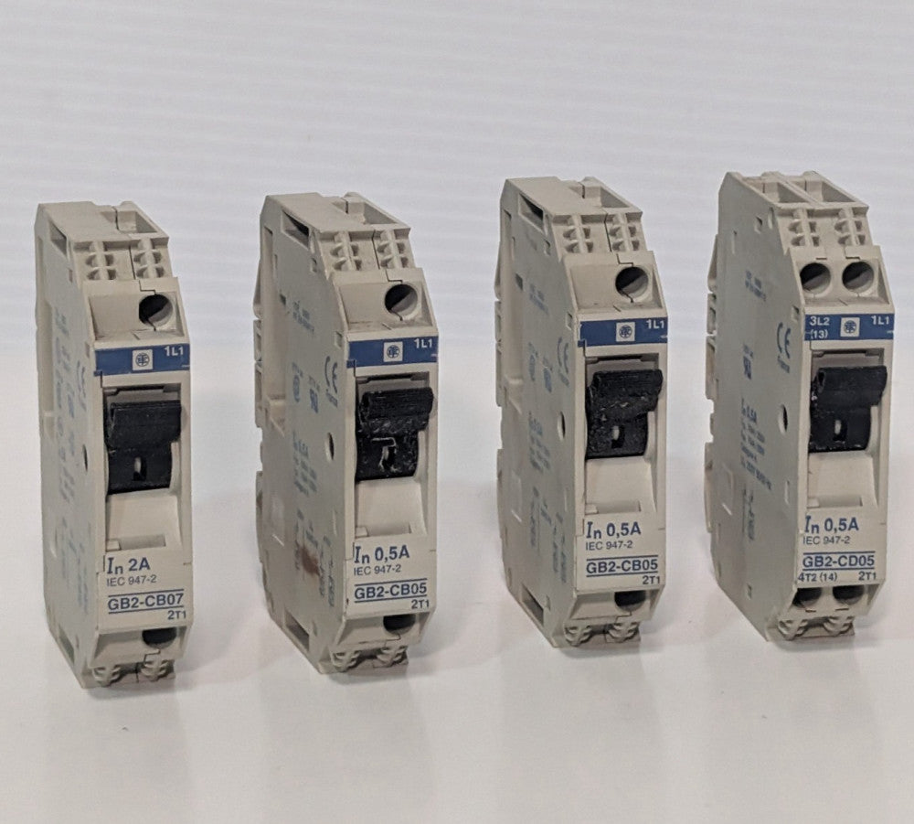 Lot of 4: Schneider GB2-CB07 TeSys thermal-magnetic industrial circuit breakers