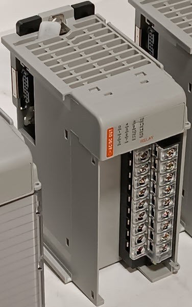 Allen Bradley 1769-OW16 Compact I/O Module, 16 Point, 24VDC, Series A