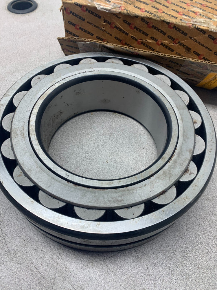 NEW OLD STOCK NACHI SPHERICAL ROLLER BEARING 22226EX W33 C3