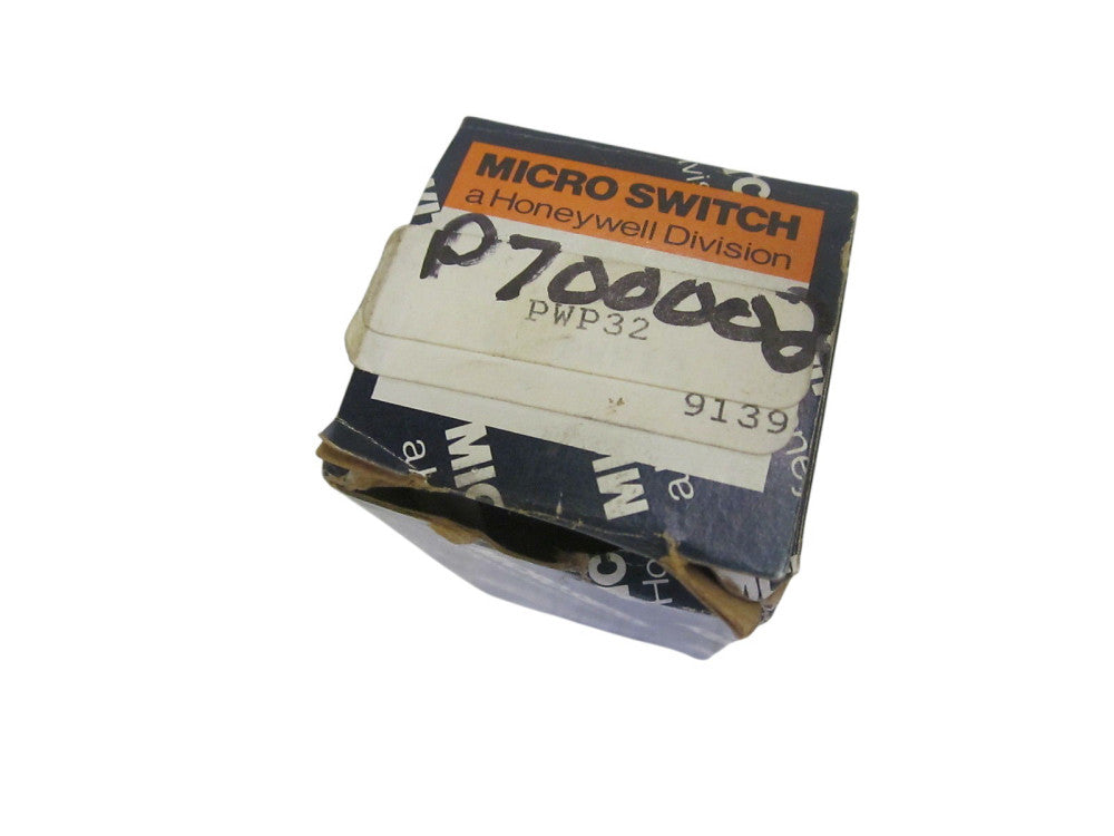 MICRO SWITCH PWP32 PUSHBUTTON NSMP