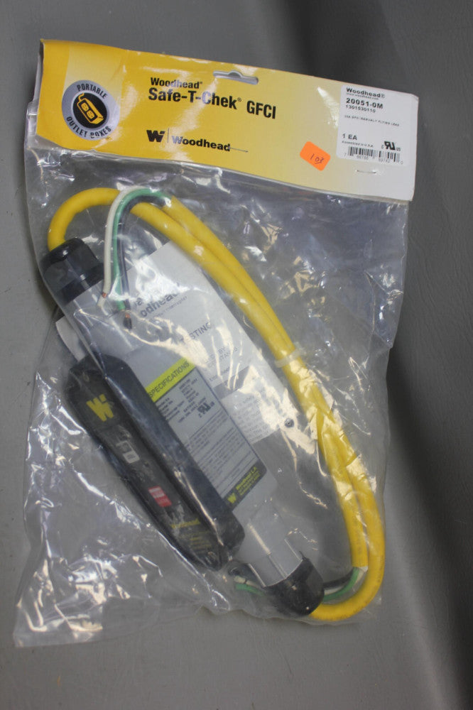 NEW WOODHEAD SAFE-T-CHEK GFCI 20051-0M