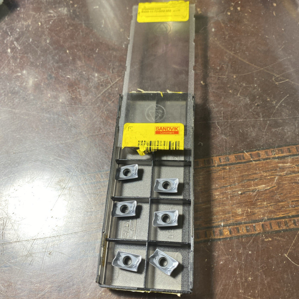 (6) pcs. SANDVIK Coromill R390-11 T3 08M-MM Grade 1040 Carbide Inserts (E42)