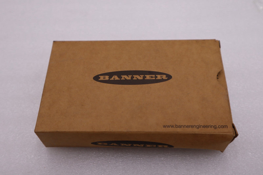 NEW IN BOX Banner S18SP6FF100Q Photoelectric Sensor STOCK H479A