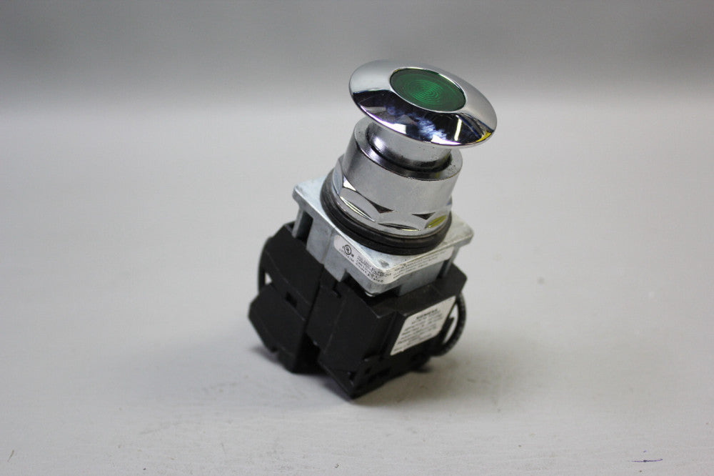 SIEMENS 52PP3D3U PUSH BUTTON GREEN LED OIL TIGHT