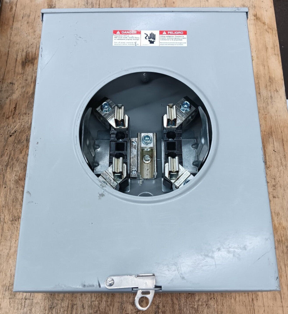 NEW SIEMENS TALON UAT417-PG 200 AMP METER SOCKET 4-JAW RINGLESS 1-PHASE 600V