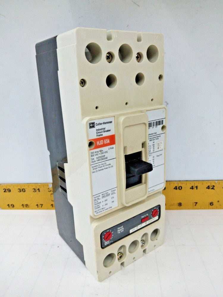 CUTLER HAMMER 250 AMP CIRCUIT BREAKER WITH 100 AMP TRIP 600 VAC 2 POLE HJD2250F