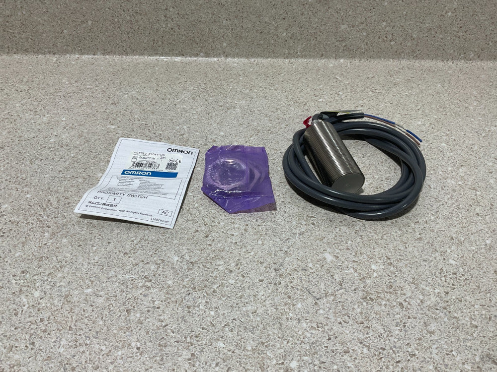 Omron E2E2-X10Y1-US NEW