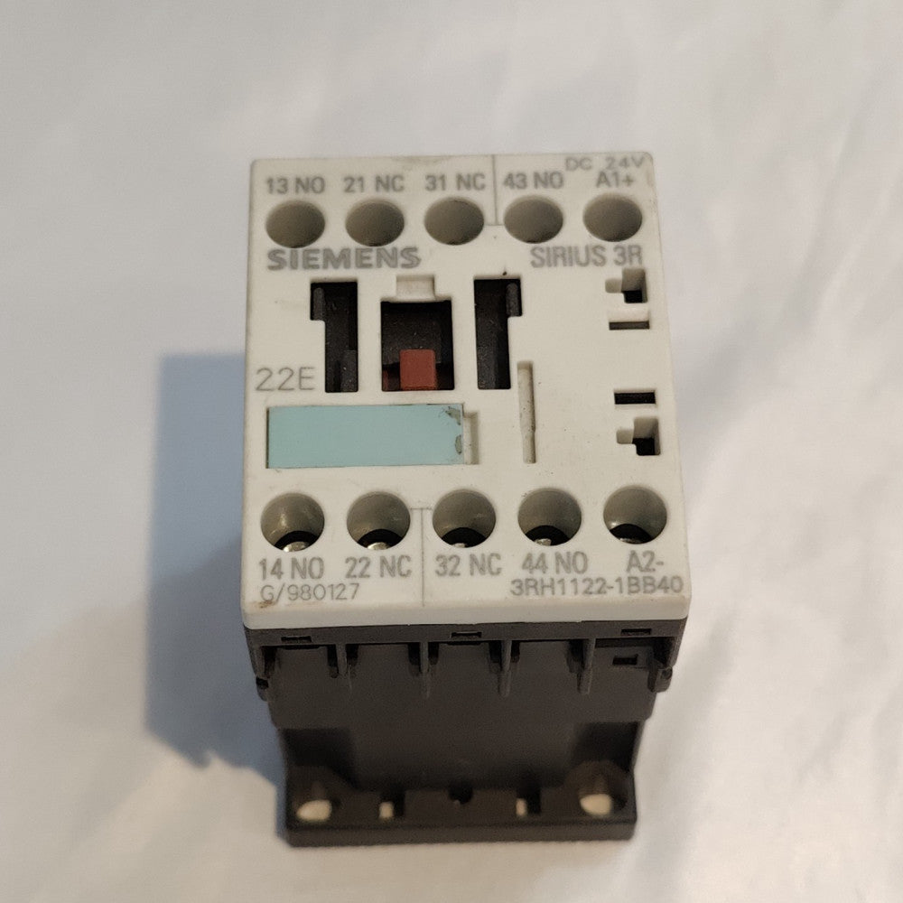 Siemens 3RH1122-1BB40 Sirius Contactor Relay 4P 2NO + 2NC 24VDC Coil