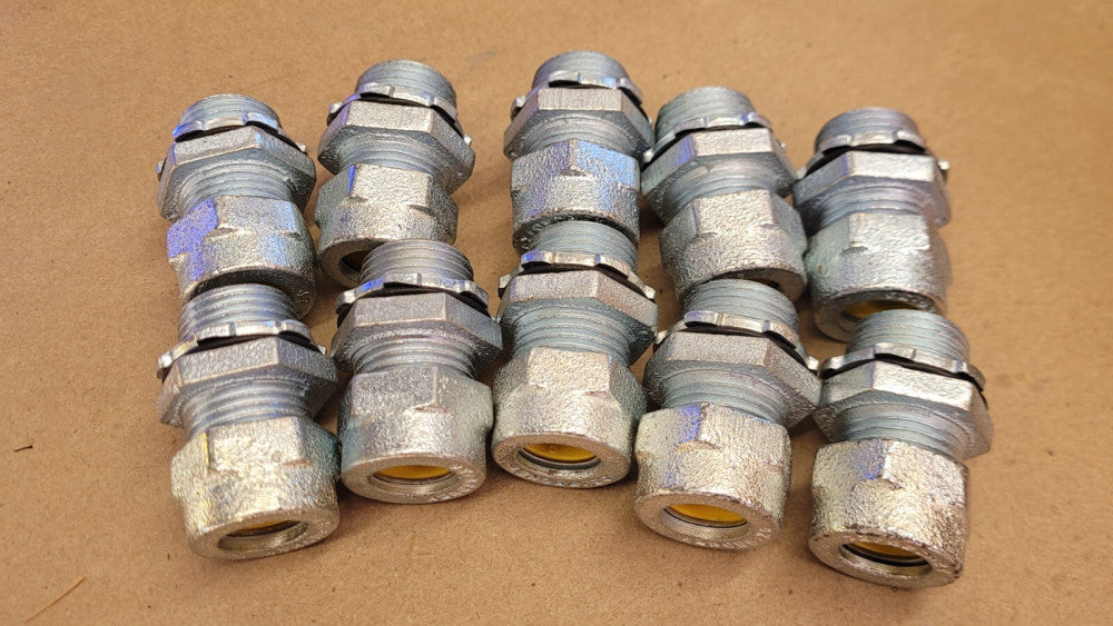 Lot of 10 O-Z / Gedney SR-505 1/2" Straight Cord Grips .400-.500 Cord