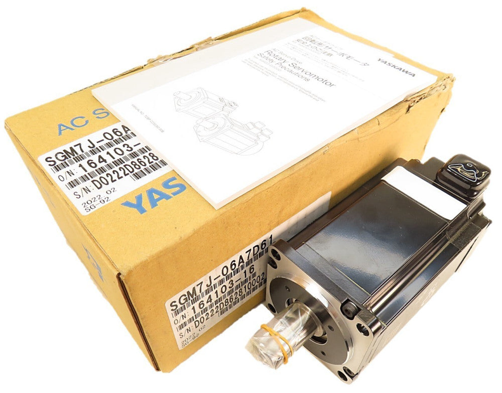 Yaskawa SGM7J-06A7D61 SGM7J06A7D61 600W AC Servo Motor 6000RPM Max 200V 4.2A NIB