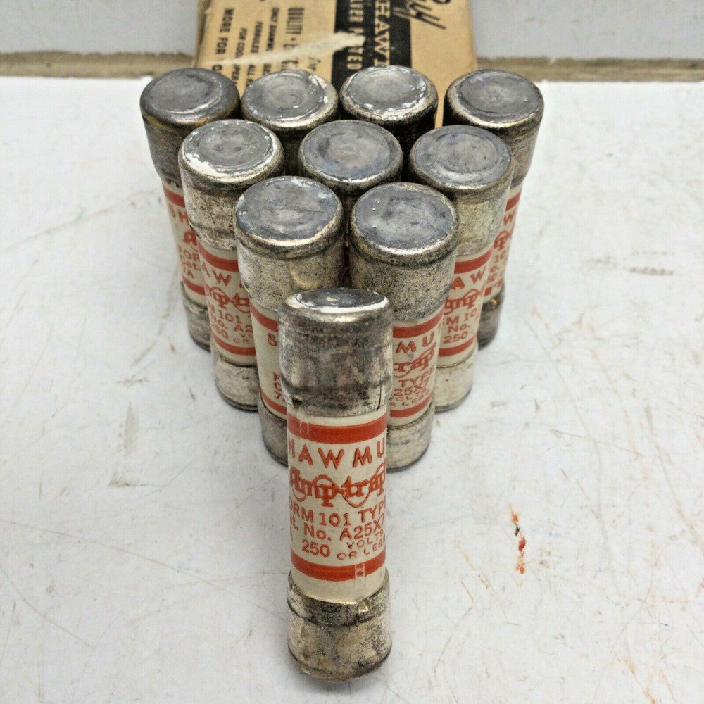 GOULD SHAWMUT A25X7 AMP-TRAP TYPE 1 FUSE 7 AMP 250V A25X7-1 (LOT of 10)