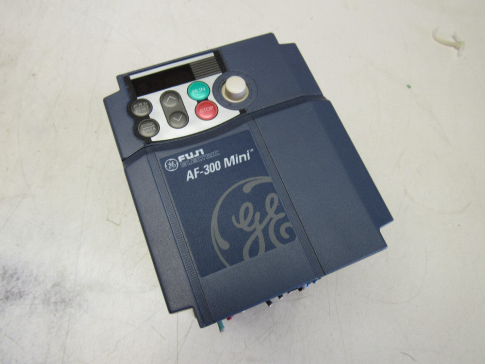 FUJI ELECTRIC AF-300 MINI DRIVE 6KXC111001X9A1 OUTPUT- 3PH 1HP 200-240V XLNT !!