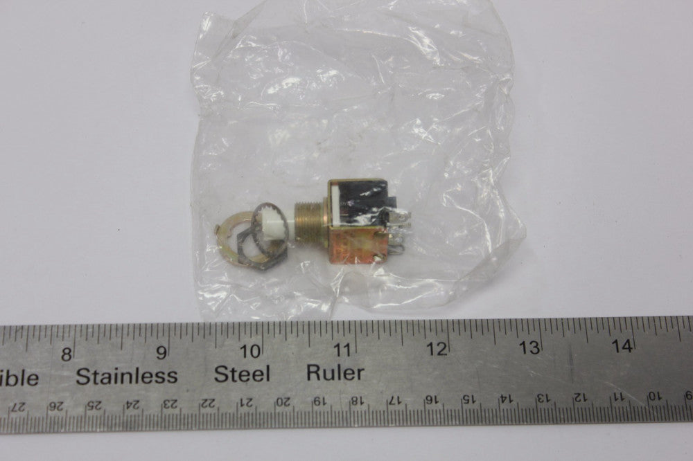 Licon Pushbutton Switch 01-145510