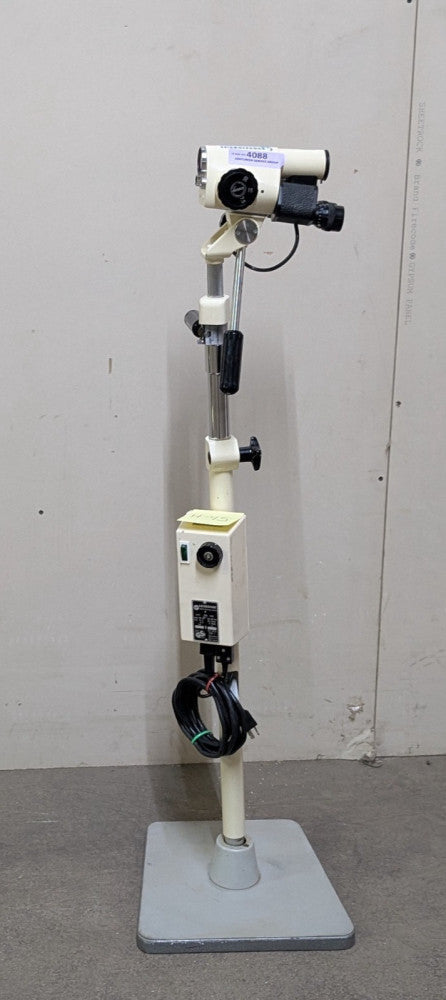 Leisegang Model G G/1D3 Colposcope 7.5x 15x 30x Microscope with Pivot Stand