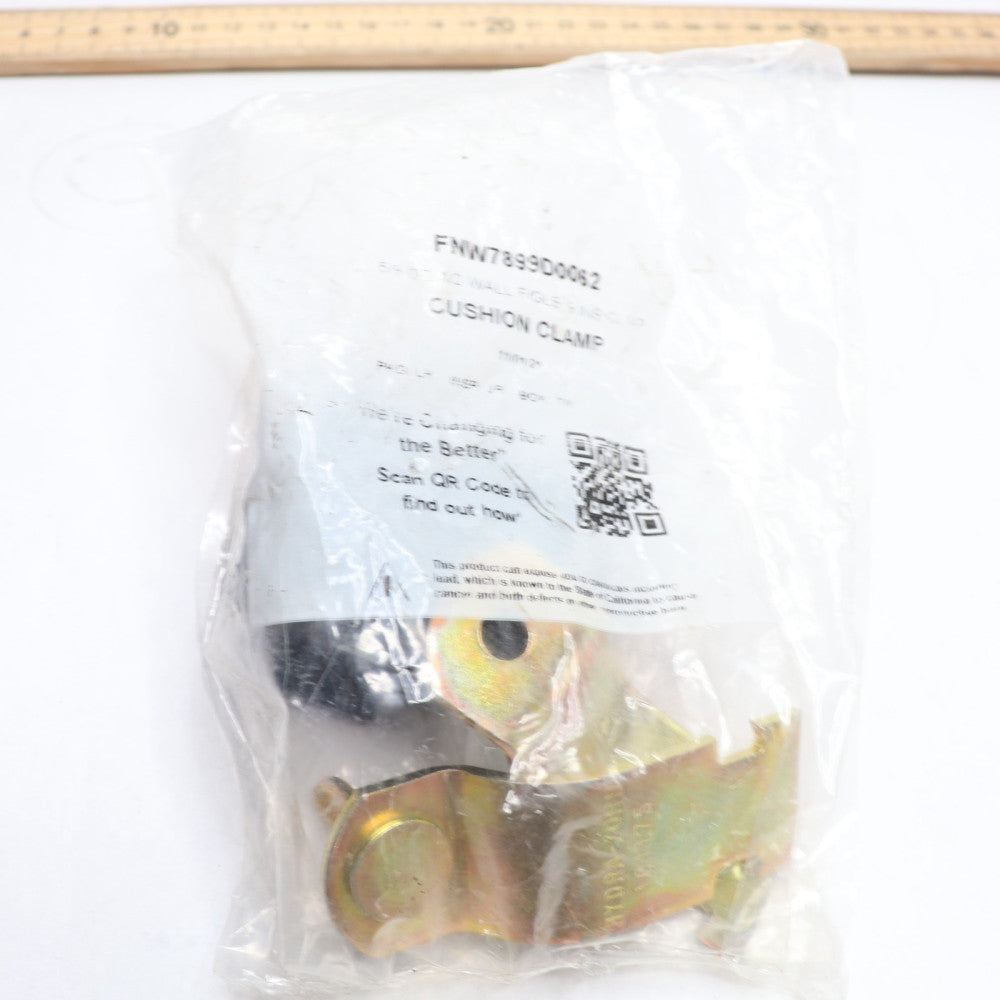 FNW Clamp Insulation Fiberglass Figure 7899 5/8" x 1/2" FNW7899D0062