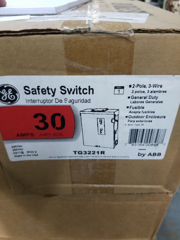 NEW GE TG3221R 30 Amp 240v Fusible Safety Switch Disconnect 3R 1 Phase