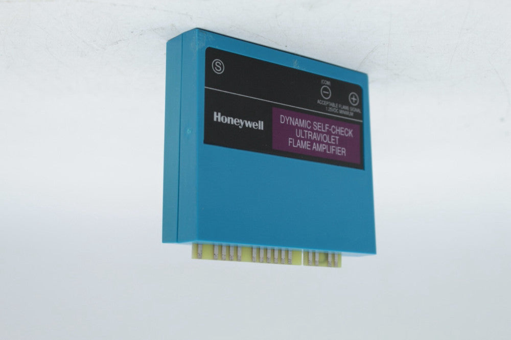 Honeywell R7861 A 1026 Dynamic Self-Check Ultraviolet Flame Amplifier Module