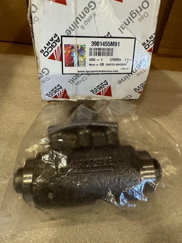 Massey Ferguson Cylinder brake LH 62751 3901455M91, S.102714, 30/413-43