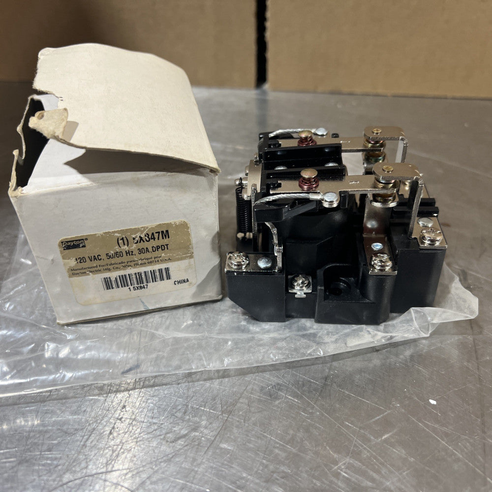 DAYTON DPDT POWER RELAY 5X847M 50/60 Hz. 30 Amp DPDT 120VAC COIL Nos Surplus