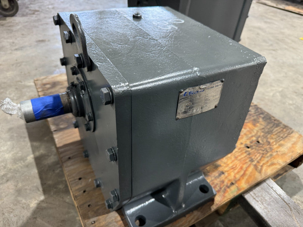 USED FALK 1050F ENCLOSED GEAR DRIVE SPEED REDUCER 6.135 RATIO 1050FC2A