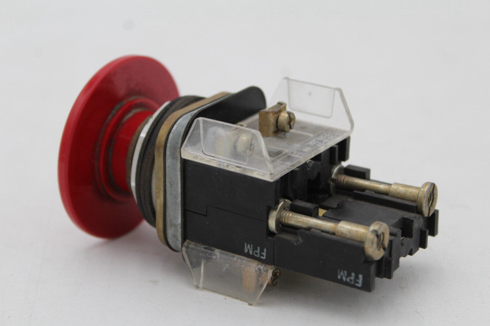ALLEN-BRADLEY 800T-D-J RED PUSH BUTTON