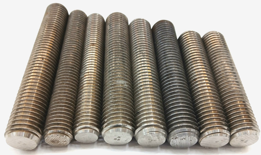 ASSORTED LOT OF 8 STUDS