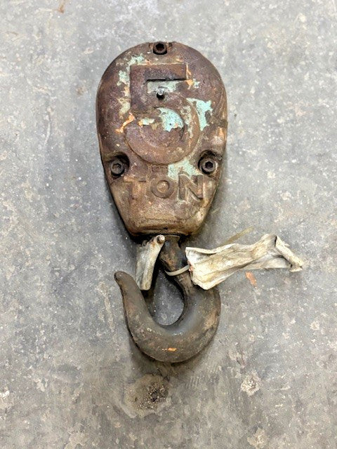 VINTAGE 5 TON DOUBLE SHEAVE SNATCH BLOCK PULLEY WITH SWIVEL HOOK
