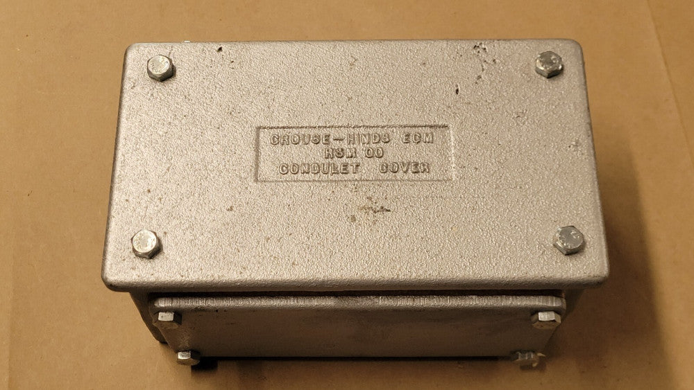 Crouse-Hinds RSM 1 Condulet Body w/ RSM 00 Cover