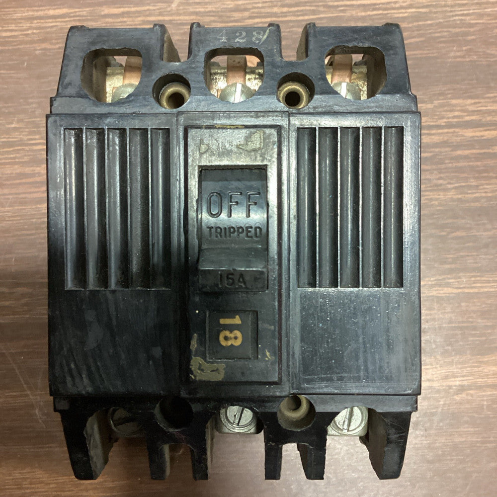 GENERAL ELECTRIC TQ32015 CIRCUIT BREAKER 3P 240VAC 15A A12