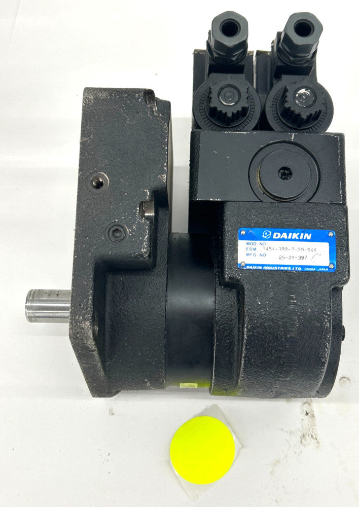 DAIKIN HYDRAULIC PUMP 145A-3R2-2-20-546 W/2 SOLENOID VALVES