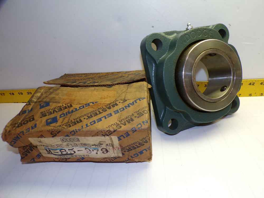 NEW DODGE 4 BOLT UNISPHERE FLANGE BEARING SIZE M 85-979