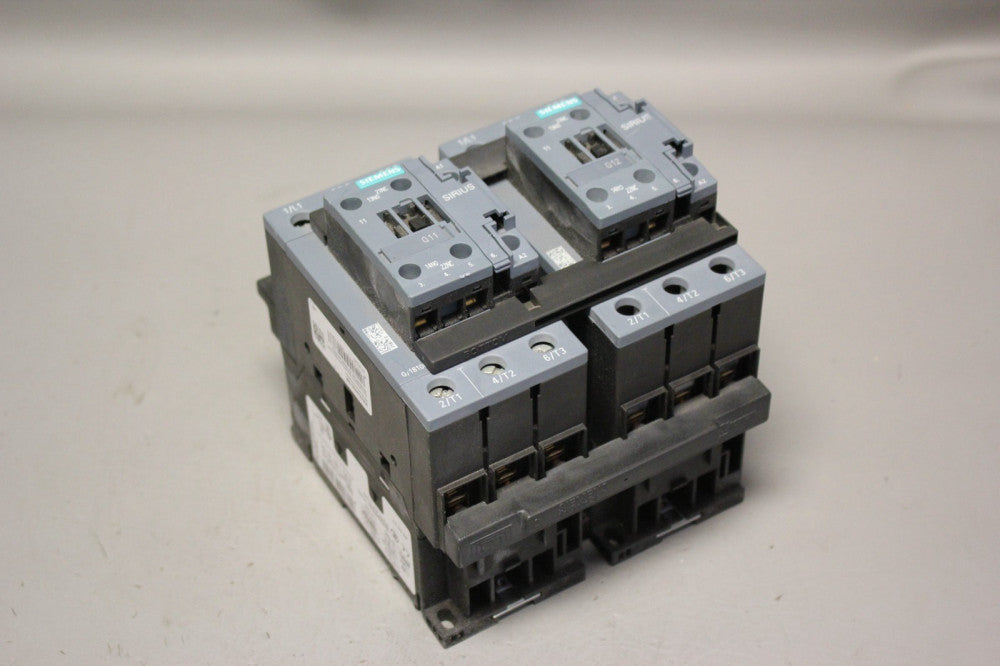 UNUSED SIEMENS REVERSING CONTACTOR 3RA2335-8XB30-1AK6