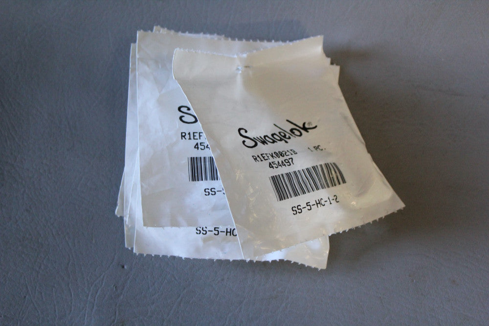 NEW LOT OF 5 SWAGELOK HOSE BARBS SS-5-HC-1-2