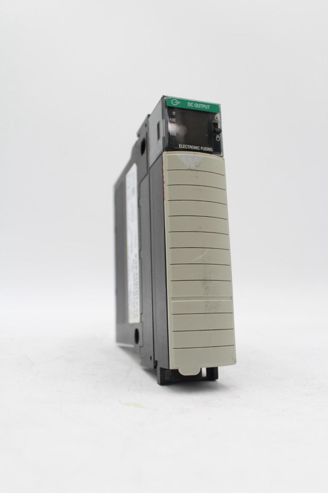 Allen-Bradley 1756-OB16E/A ControlLogix DC Efused 16Pt. Output Module *READ