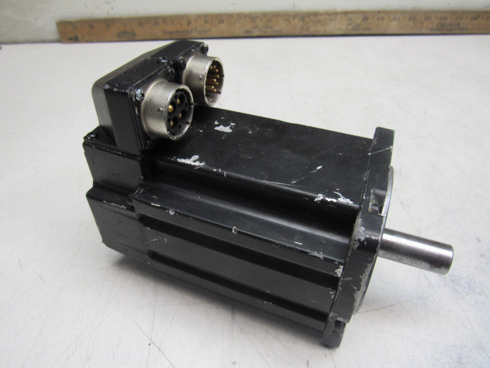 ALLEN BRADLEY SERVO MOTOR MPL-A320P-SJ22AA SER-A NICE USED TAKEOUT !! MAKE OFFER