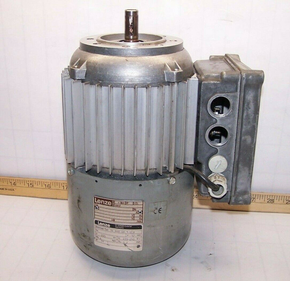 LENZE GEAR MOTOR 1/2 HP 1700 RPM 240 VAC 1/2" SHAFT B7KC4-007H