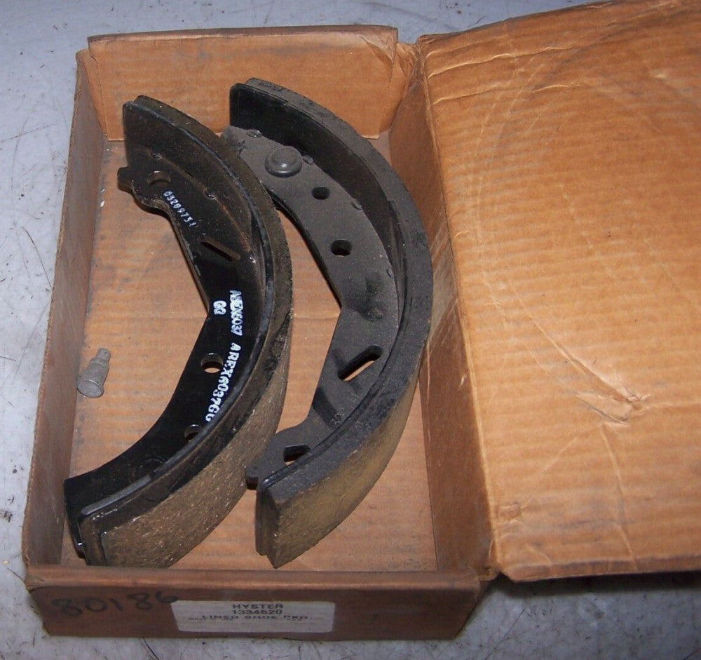 2) NEW HYSTER LINED FORKLIFT BRAKE SHOE SET 1334620 SET OF 2