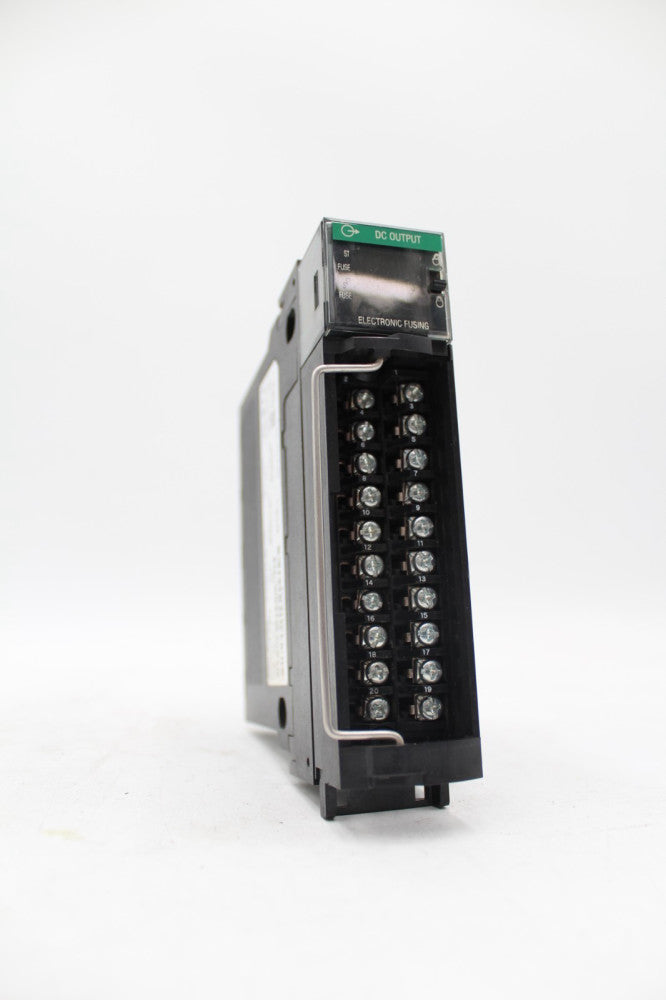 Allen-Bradley 1756-OB16E/A ControlLogix DC Efused 16Pt. Output Module *READ 2