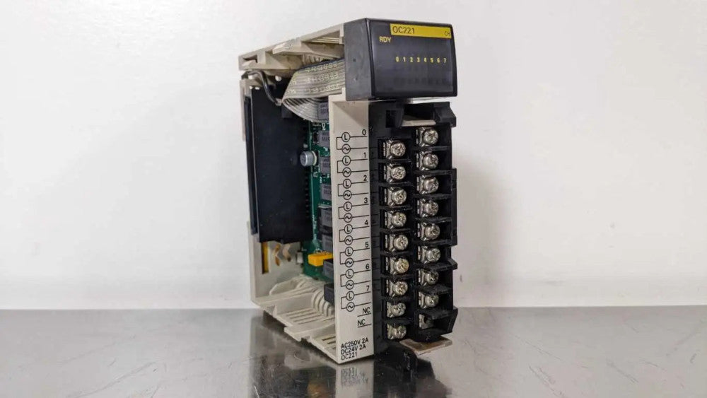 Omron CQM1-OC221 Output Unit 8 Points