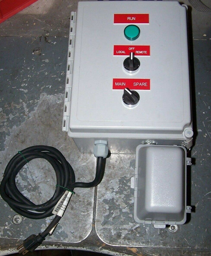 NEW WEATHERPROOF CONTROL BOX 120 VAC 6 AMP BREAKER W/ DUPLEX RECEPTACLE