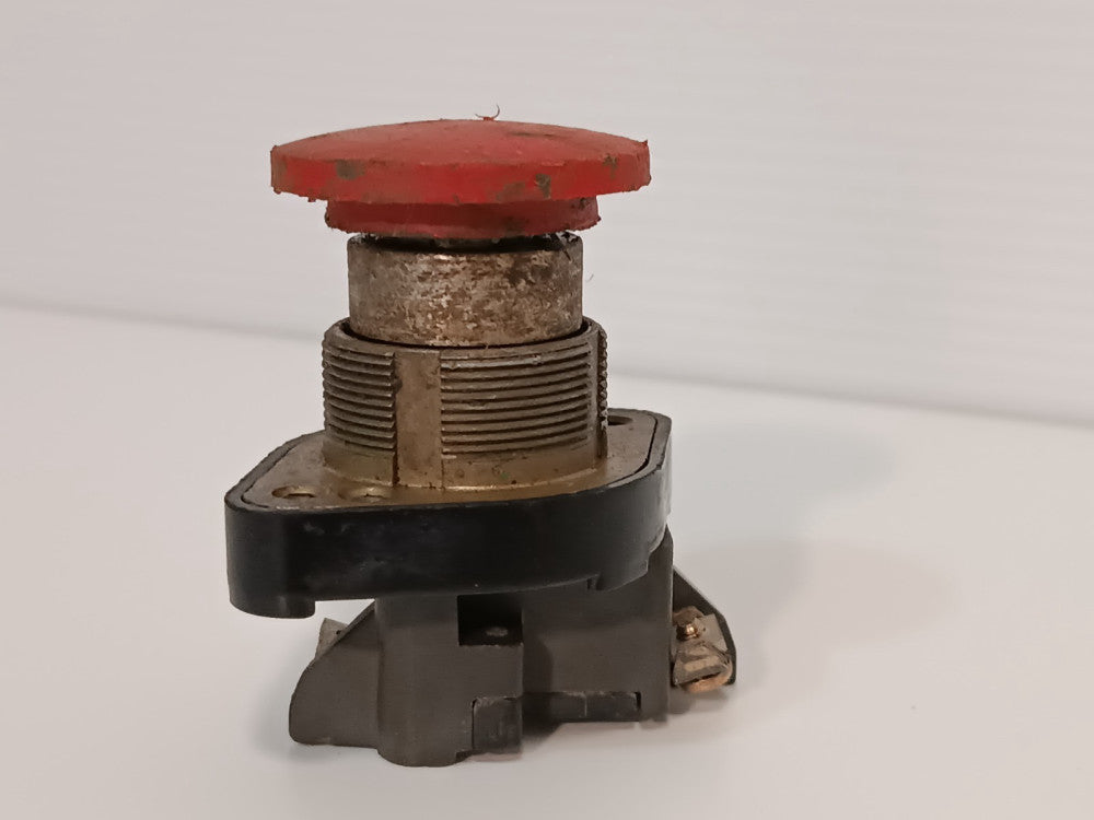Westinghouse 0T2D Red Emergency Stop Push Button Control Switch Assy, 600VAC/DC