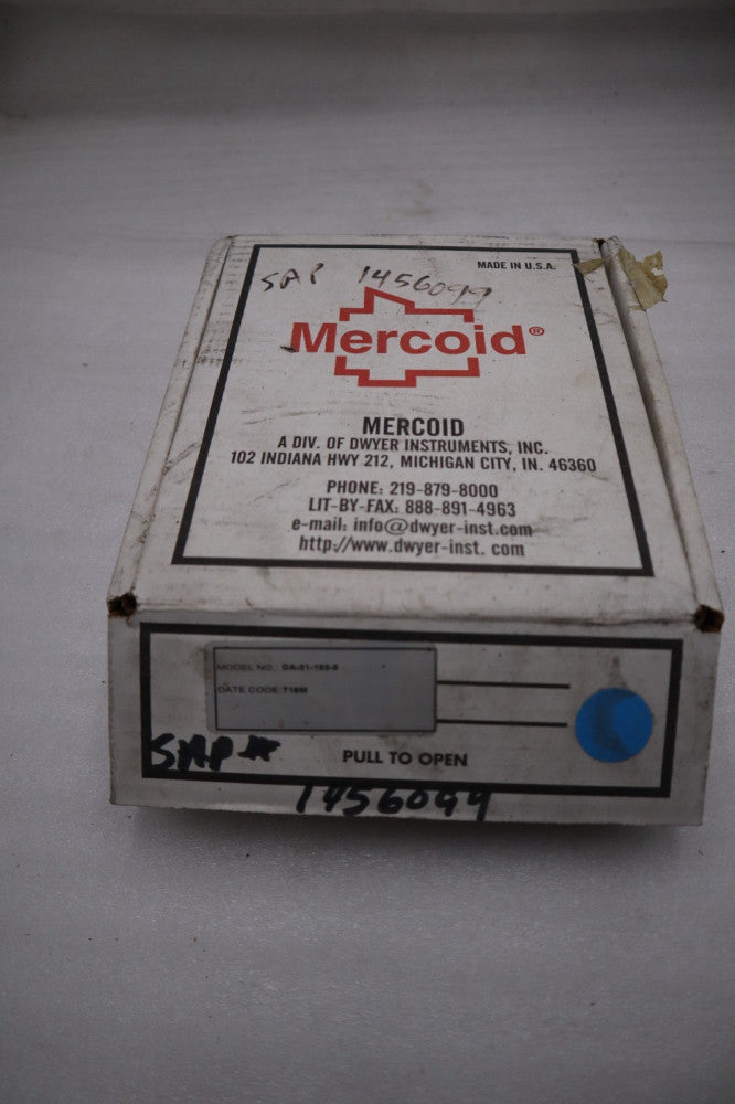 NEW Mercoid DWYER DA-31-153-5 Pressure Switch STOCK H445