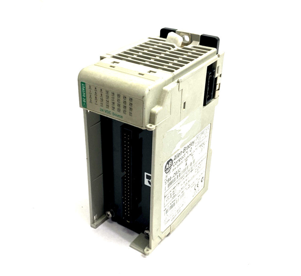 Allen Bradley 1769-OB32 Ser. A CompactLogix 32 Pt 24VDC D/O Module NO FRONT