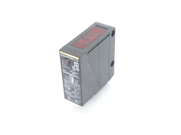 OMRON E3JM-DS70M4T-US Sensor - New In Box