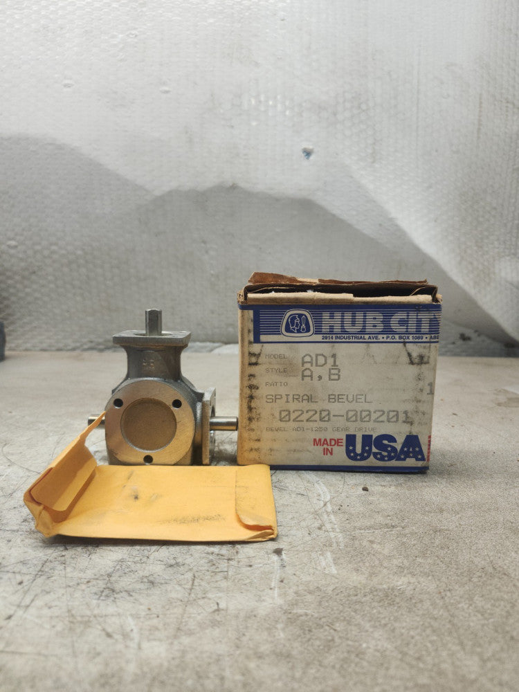 NEW IN BOX HUB CITY Right Angle Bevel Speed Reducer MODEL AD1