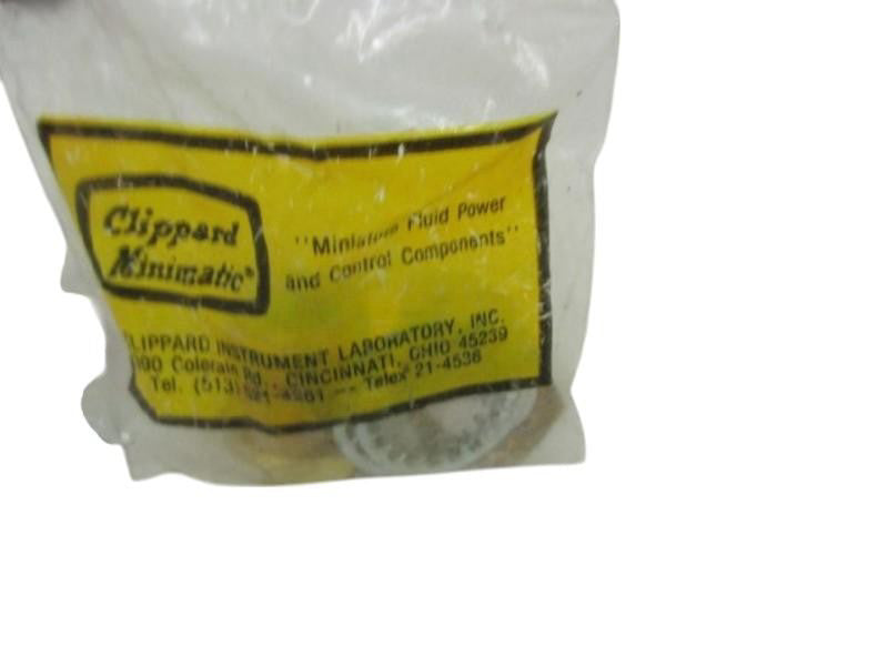 CLIPPARD 15029-1 1/8" PIPE BULKHEAD FITTING NSMP
