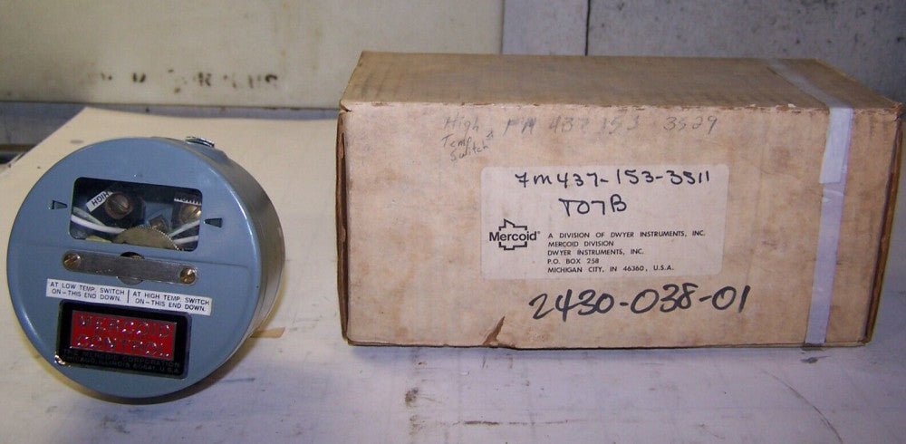 NEW MERCOID IMMERSION TEMPERATURE CONTROLLER FM-437-153-3511