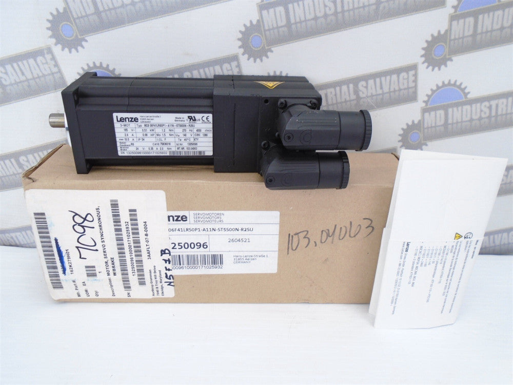 LENZE - MCS 06F41LRS0P1-A11N-ST5S00N-R2SU - SERVO MOTOR - 165V - .68HP 4050 RPM