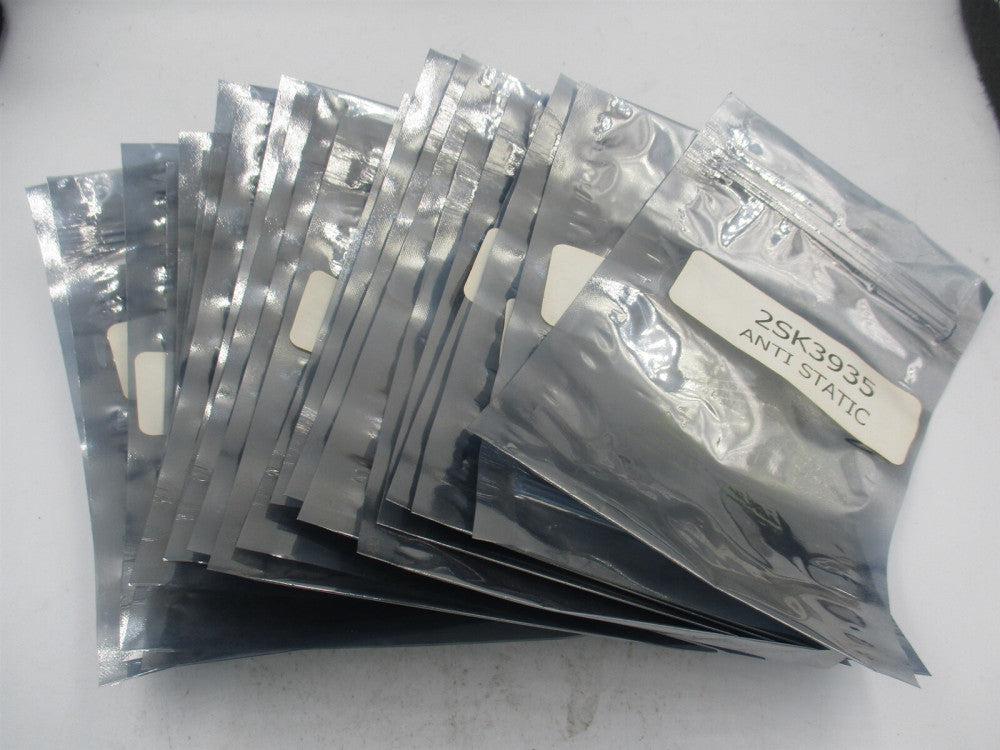 Toshiba (22K3935) 150 A 450 V 250 mOhms Through Hole Transistor - Lot of 22