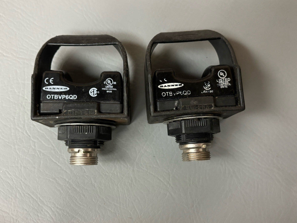 2- BANNER OPTICAL TOUCH BUTTON OTBVP6QD